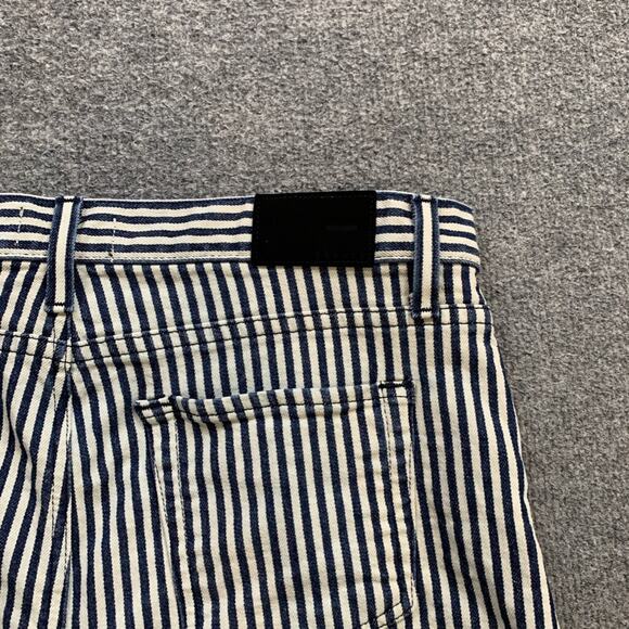 Theory Shorts Womens 28 Navy White Stripe Freeboard Mikee Zip Fly Chino Pockets - Picture 9 of 11